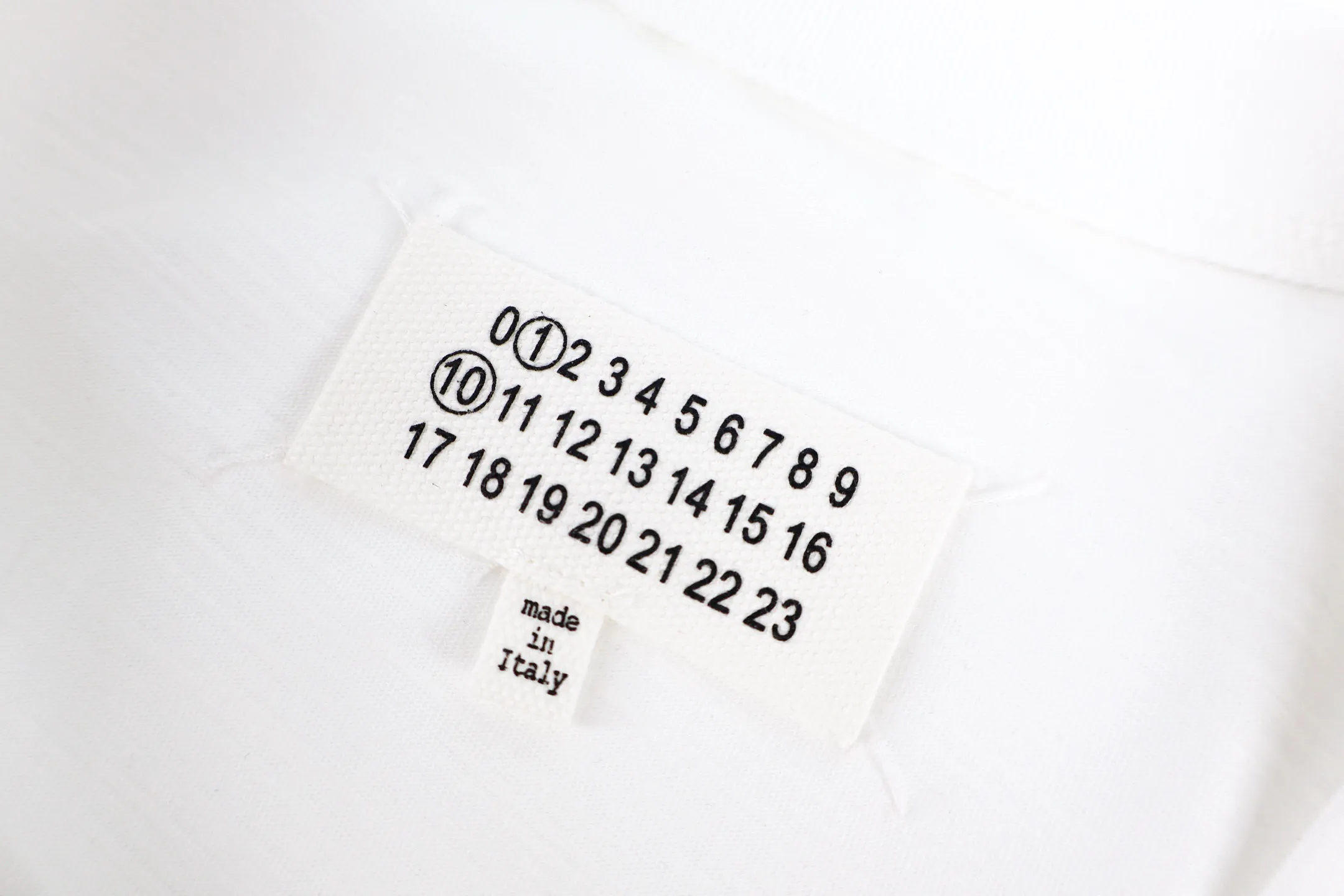 Maison Margiela （White） Navy Blue 。 Maison Margiela 。 。 ， ， ， ， Same Style ， ， ， ， Same Style。 Size:S-M-L-XL